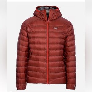 Arc’Teryx Men’s Cerium LT Hoody Coat